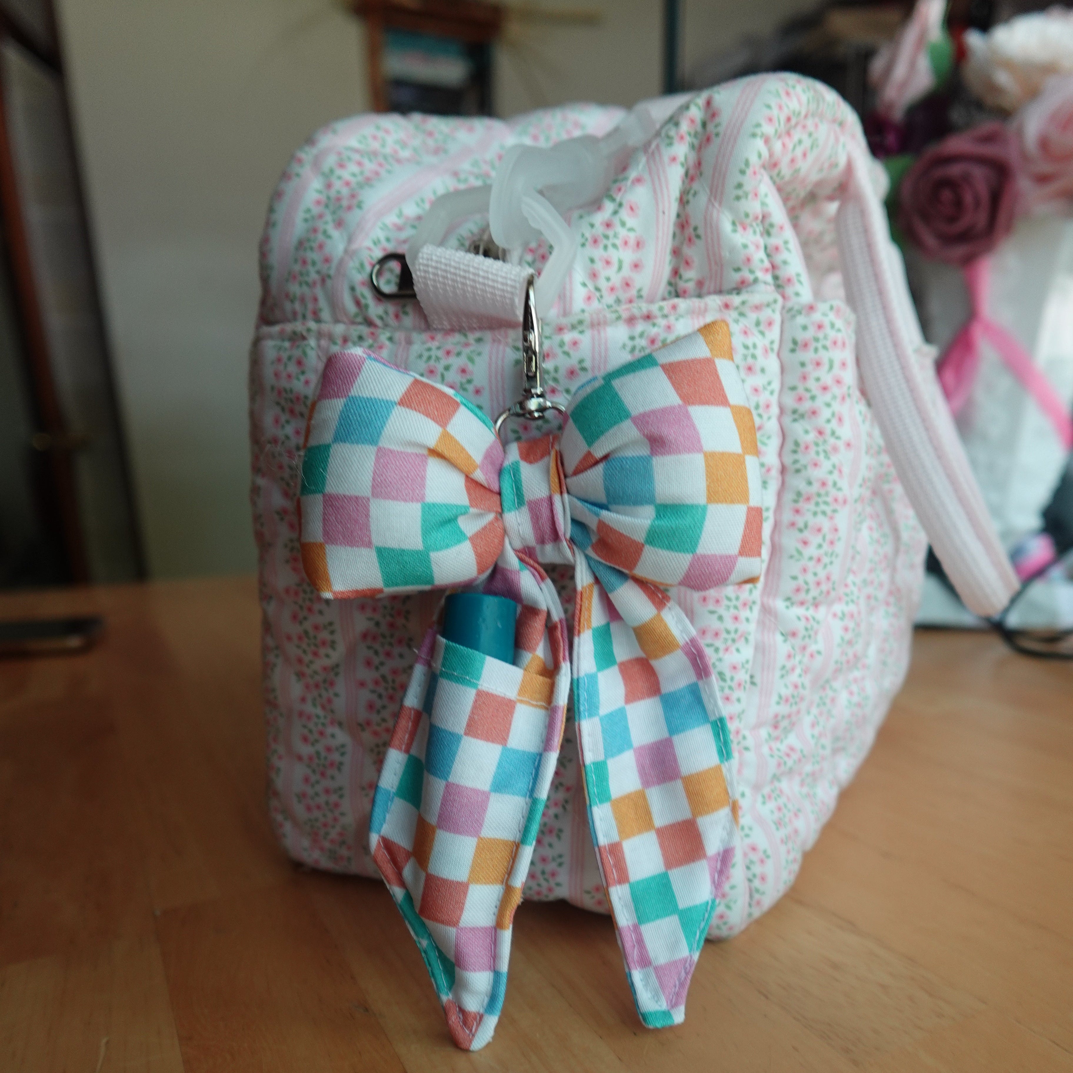 Colored Checkered Chapstick Bow Holder