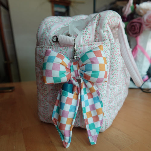 Colored Checkered Chapstick Bow Holder