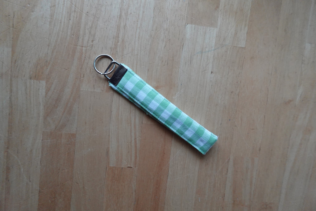 Green Gingham Wristlet